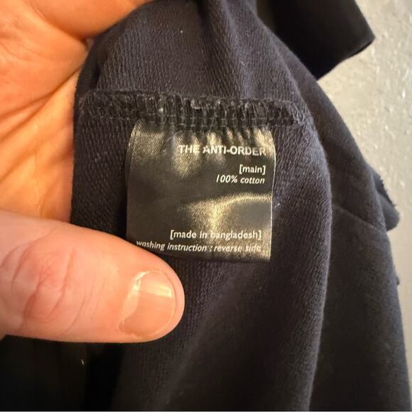 The Anti Order Black Scoop Hem T-Shirt Size M - Picture 4 of 5